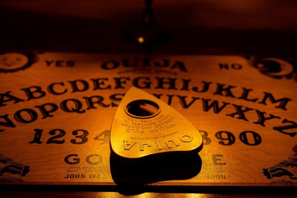 Segredos do Ouija: Respostas do Além